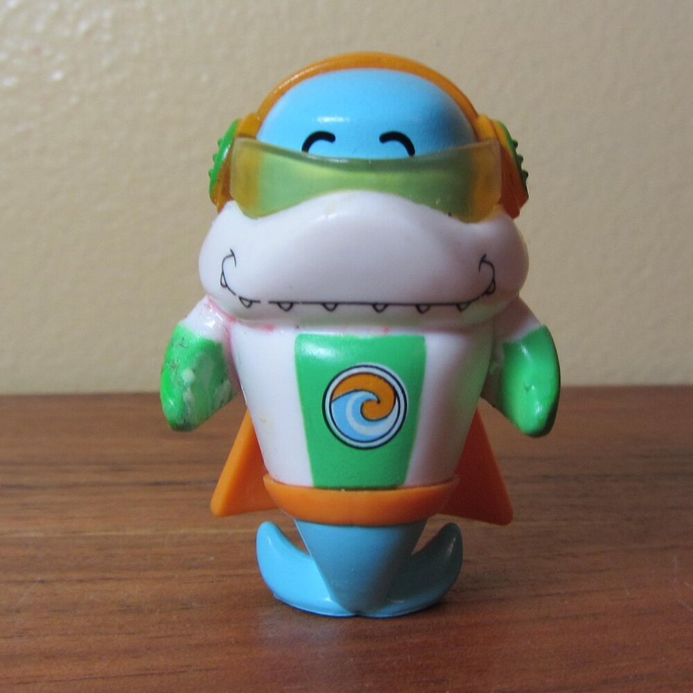 5 for $15 - Ryan's World mini figure titan universe gill shark (W5339)